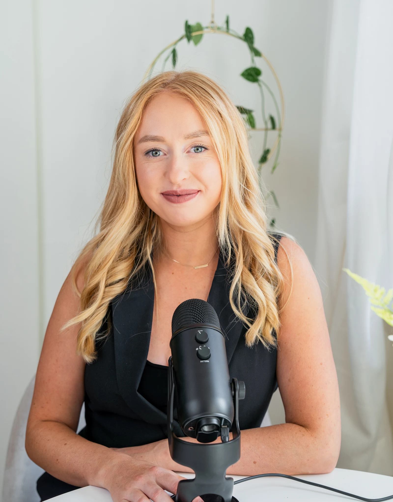 our skin-focused nutritionist speaking into a mic